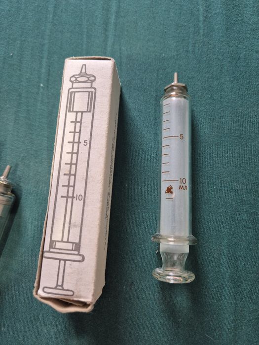 Шприц много разовый