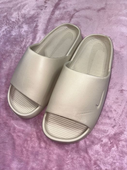 Papuci 42-43 Nike noi