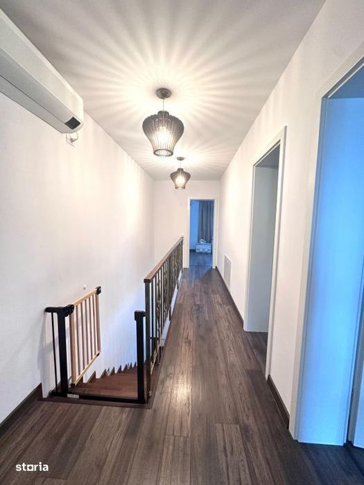 Duplex 4 camere-zona foarte buna -113 mp - Mosnita Noua