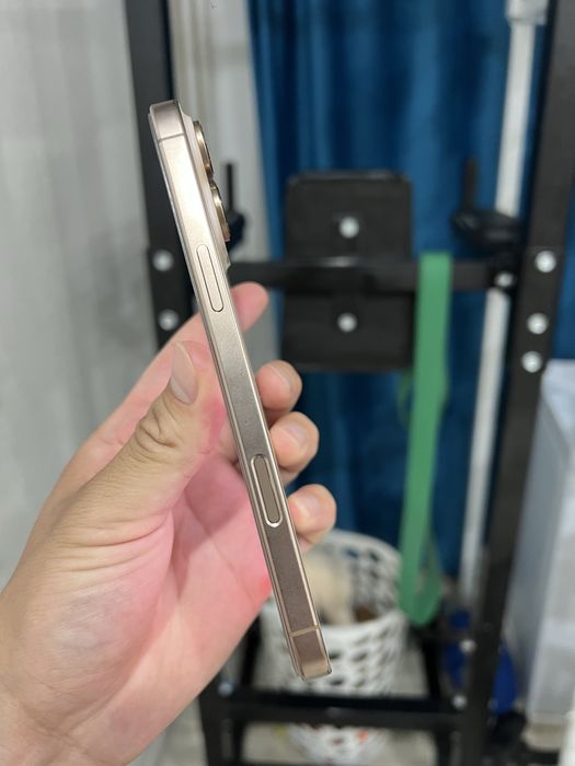 Продам iPhone 16 Pro Max 512gb