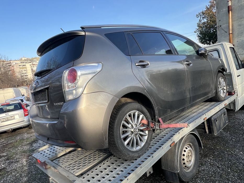 Toyota Verso/Тойота Версо -на части