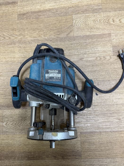 Фрезер Makita ( гШымкент пр Республики 40/34) Лот: 969/954