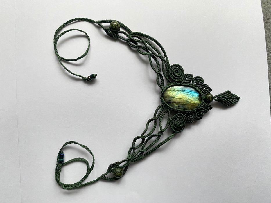 Colier macrame cu Labradorit