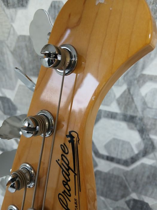 Крутейшая бас-гитара Prodipe