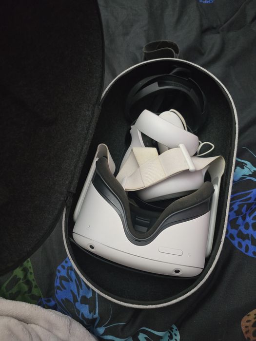 VR очила Meta Oculus Quest 2