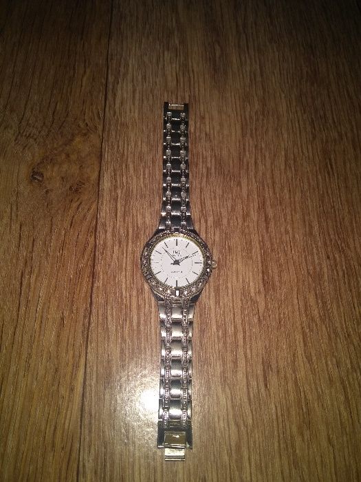 Продам часы Omax, Q&Q