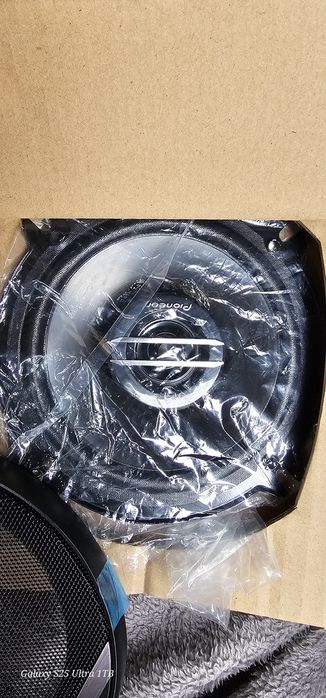 Difuzoare pioneer n-oi