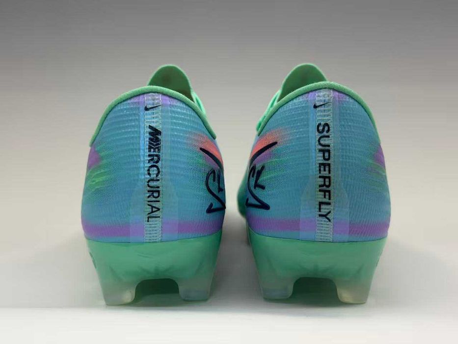 Ghete Fotbal Superfly 11 Elite 'Sam Kerr' FG
