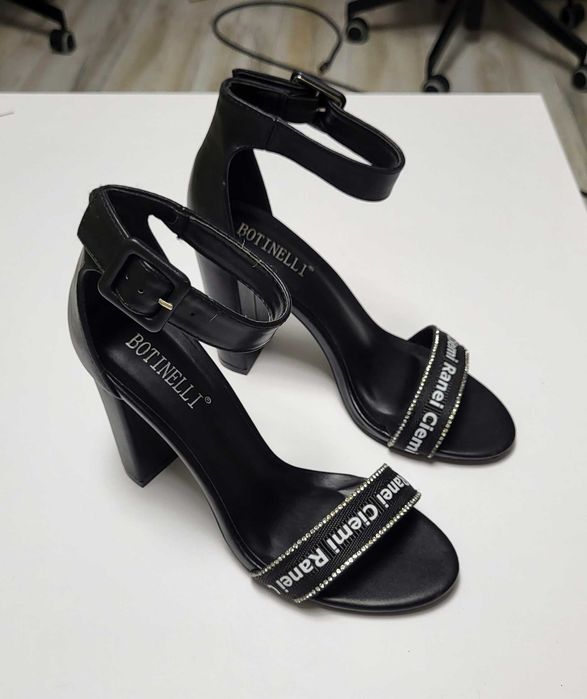 Sandale de Damă negre din Piele Ecologică – Stil Modern