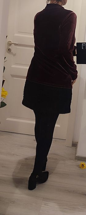 Bluziță bordo festiva, de catifea, nouă, mărime M-L, extra fina