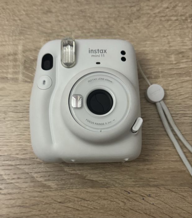 Фотоаппарат Instax Mini 11