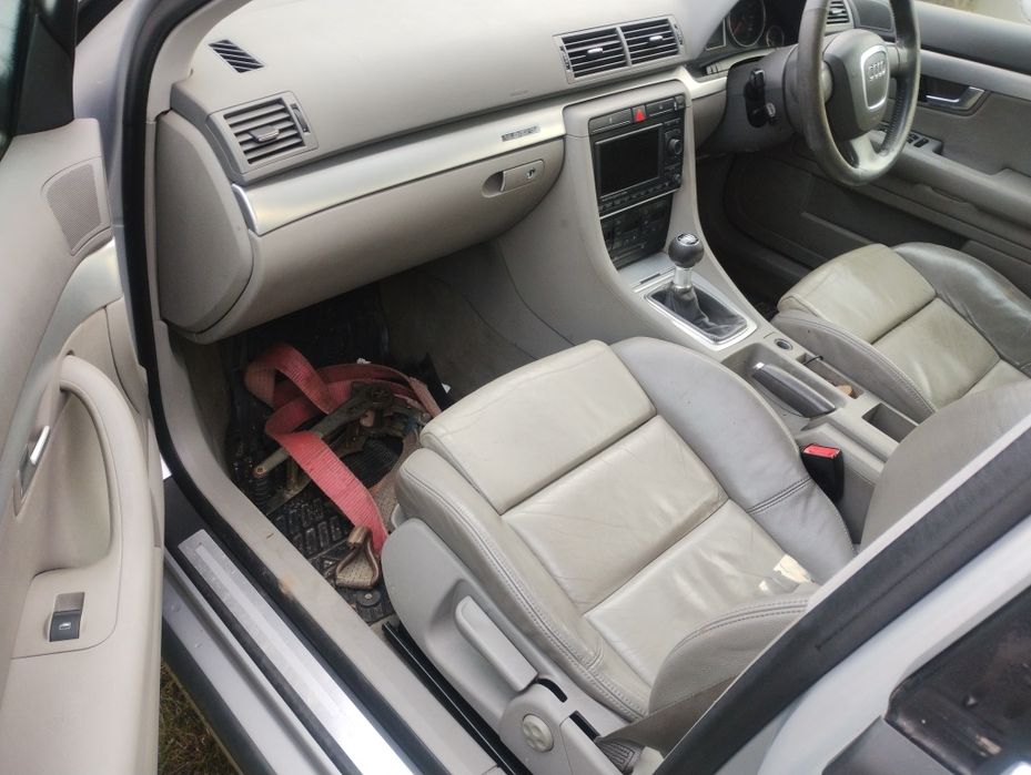 Ауди А4/ Audi A4 Б7 на части