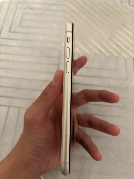 Продам iPhone 11