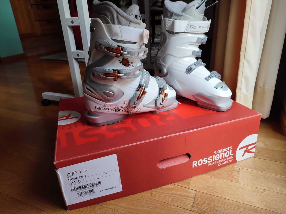 Дамски ски обувки Rossignol