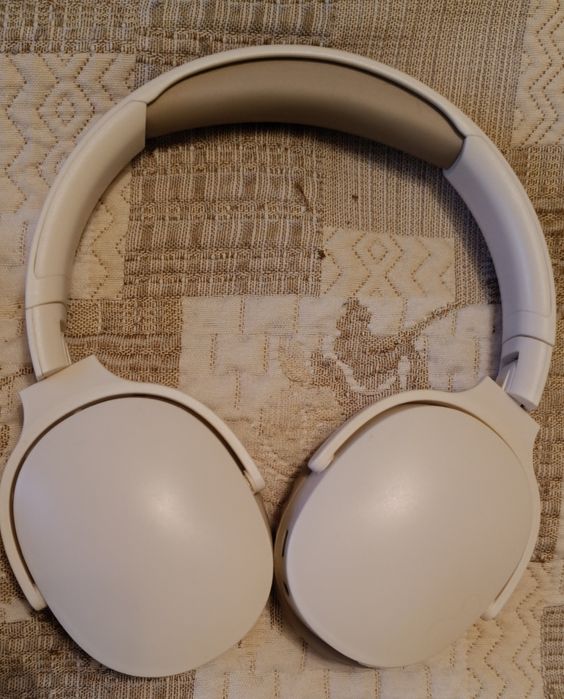 Безжични слушалки