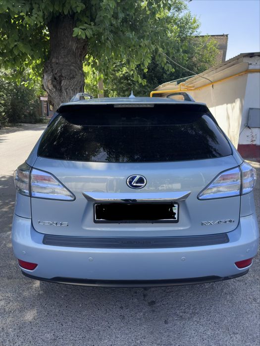 Продается или в аренду Lexus RX450H машина гибридная и экономичная