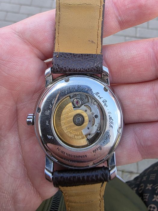 Продам часы цену предлогайте