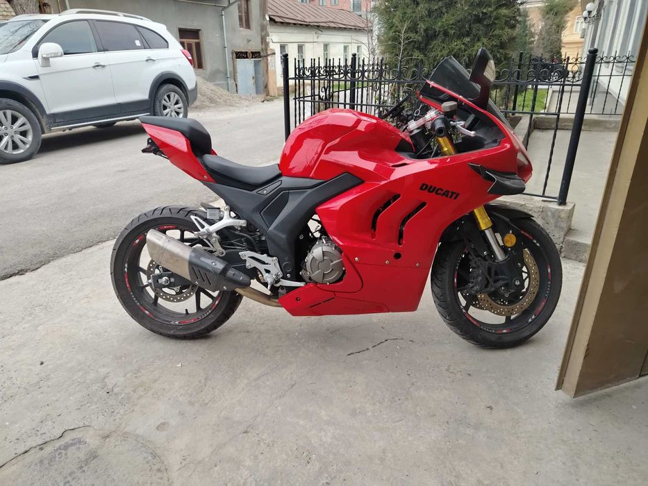 Мотоцикл под оригинал Дугати панигале, мотоцикл на ходу