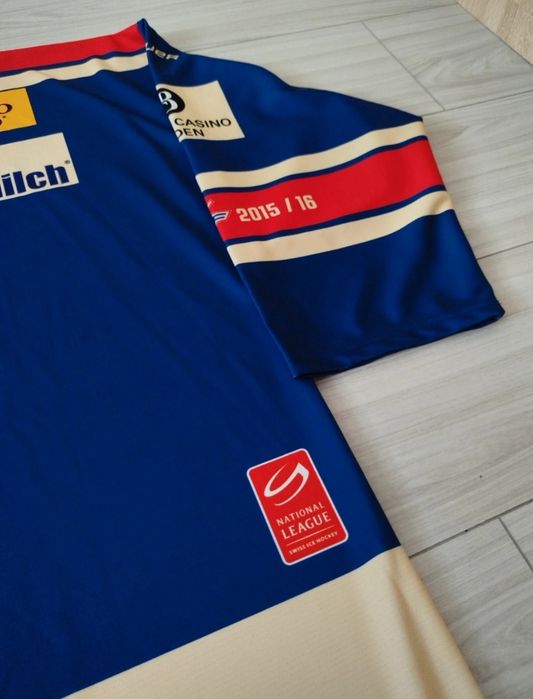 Vând tricou de hochei EHC Kloten