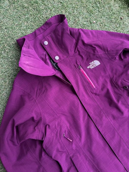 Дамско яке : THE NORTH FACE HyVent XS