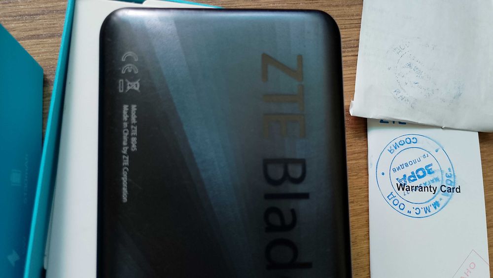 ZTE Blade V40 Vita 128 GB- Пълен комплект ,запазен ,гаранционен