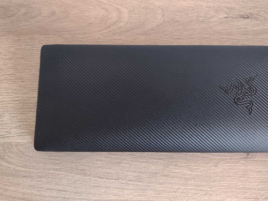 Подложка за китки Razer Ergonomic Keyboard Rest Pro