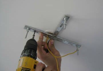 Мастер на час.плотник. сантехник. слесарь. электрик