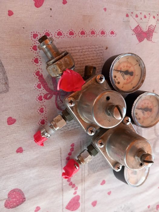 Vând ceas tub oxigen