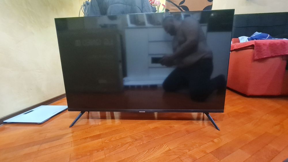 TV Samsung  display stricat.