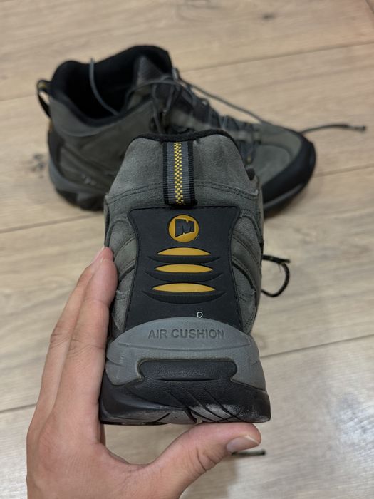 Зимние трекинговые ботинки Merrell