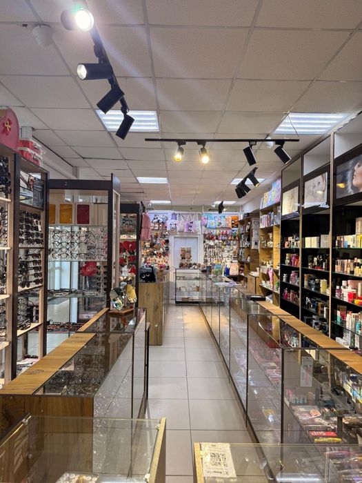 Продаётся бутик в торговом доме