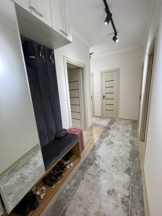 Sotiladi 3 xonali kvartira, Olmazor City’da.