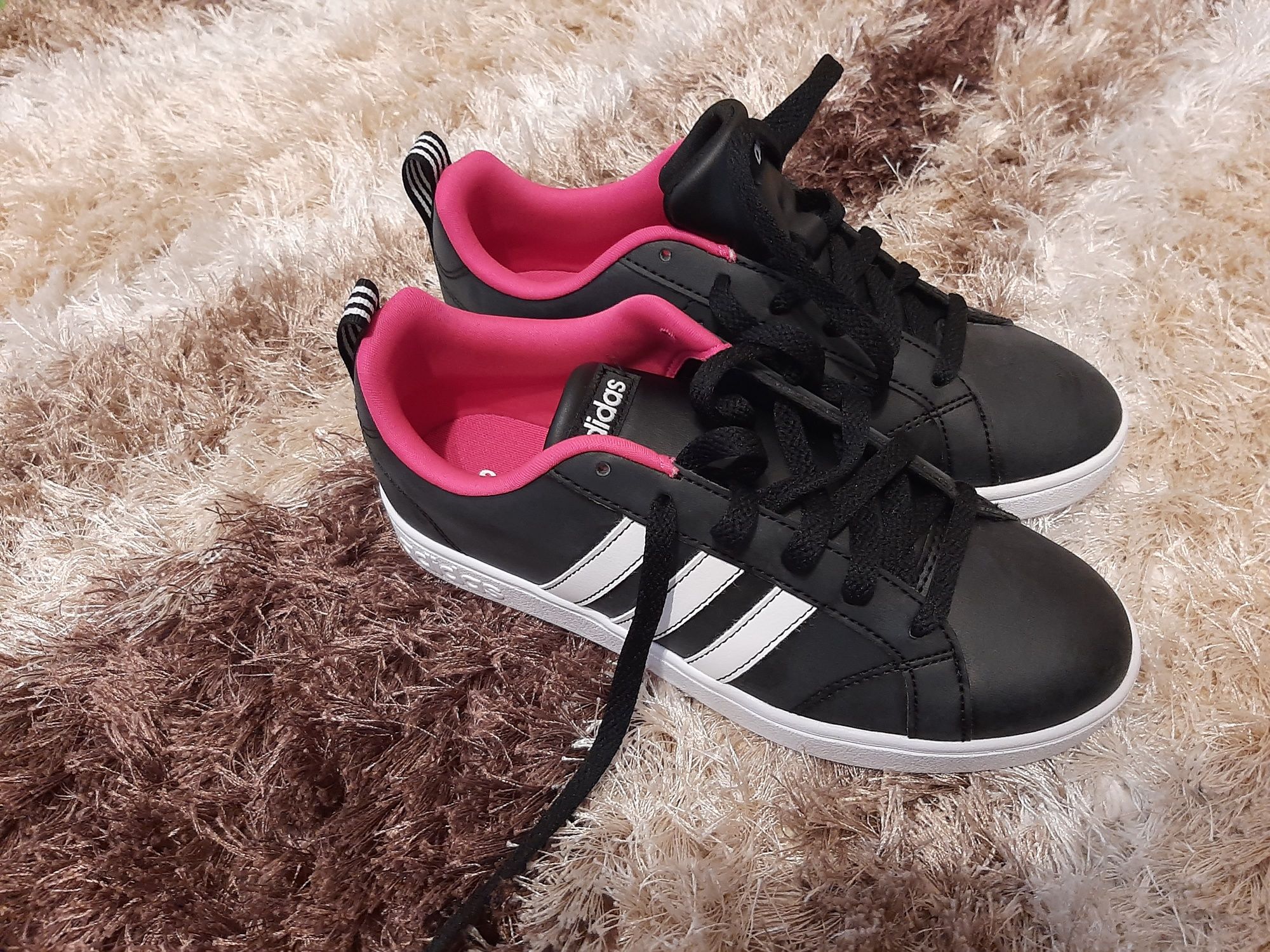 Adidas vs advantage pink online