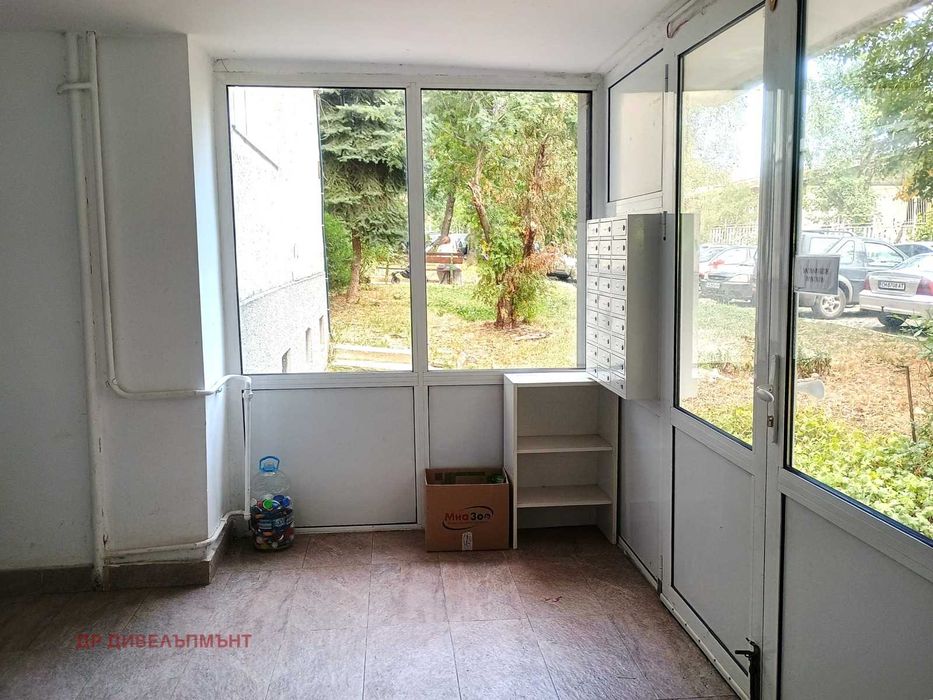 Продава се Тристаен апартамент в София, Младост 1 - 85 кв.м за 2236 €/кв.м - Снимка #15