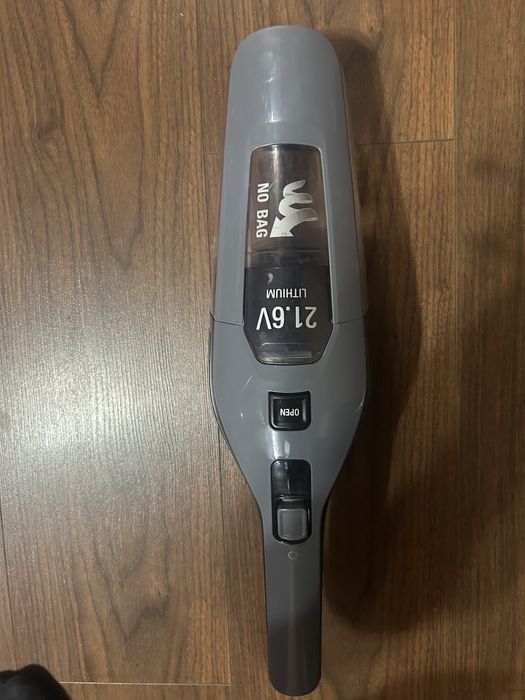 Vand aspirator vertical Roventa