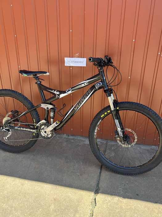 Bicicleta  full suspension specialized