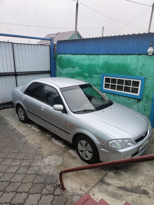 Мазда 323 BJ 2000года.1,8 В хорошем состоянии.
