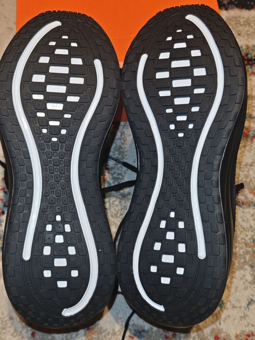 Adidasi alergare Noke vomero plus PRET FIX