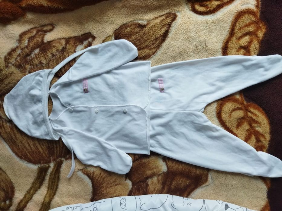 Продам зимний костюм для выписки