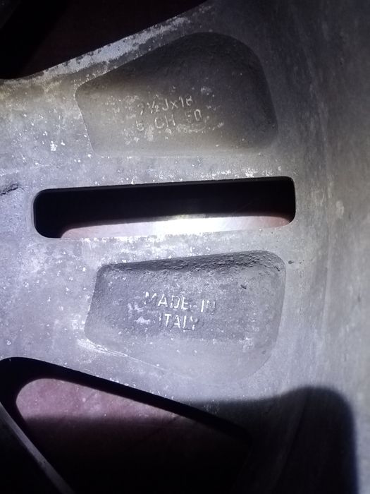 Диски, в отличном состоянии. На 18