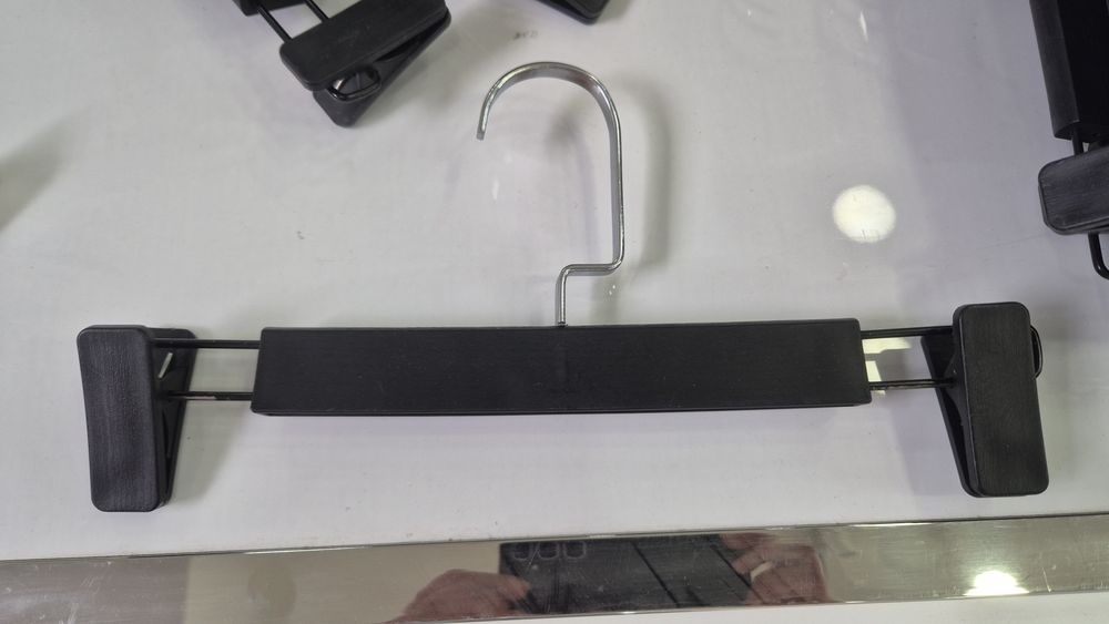 Продаются вешалки прищепки