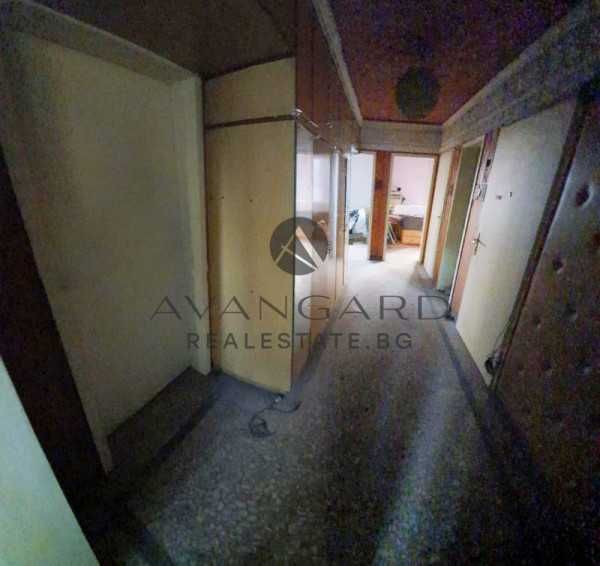 Продава се Четиристаен апартамент в Пловдив, Кючук Париж - 165 кв.м за 1175 €/кв.м - Снимка #4