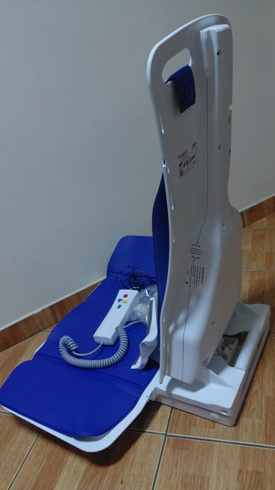 Scaun elevator de baie electric Drive Medical Bellavita