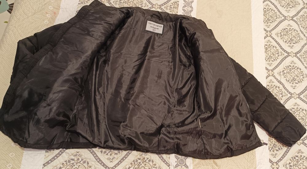 Geaca neagra matlasată Terranova , pentru dama ,măsura M