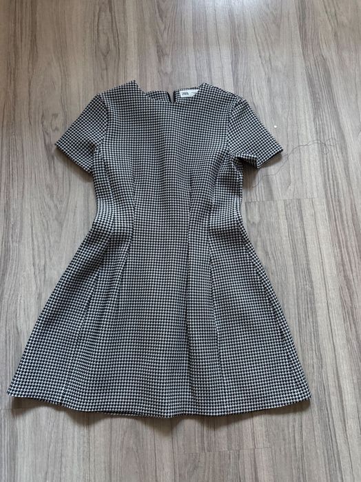 Дамска рокля. Zara. Xs