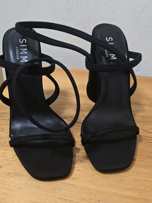 Нови. Дамски оригинални сандалки.  SIMMI LONDON