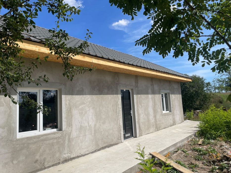 Vând casă Mereni