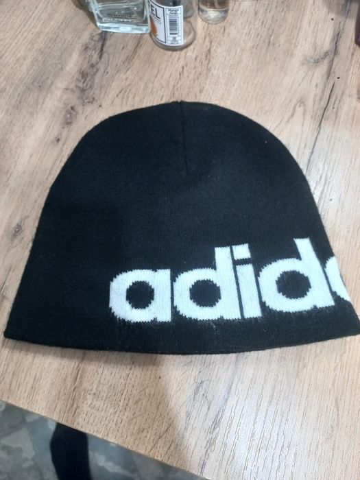 Продам шапку Адидас оригинал