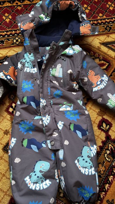 Продам детский комбинезон