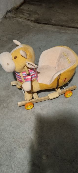 Balansoar plusat vacuta/ Leagan